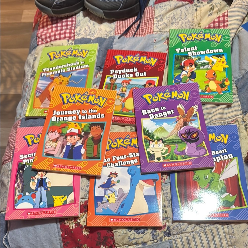 Pokémon Classic Collection Box Set - Picture 2 of 2